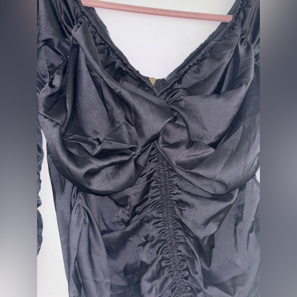 Black Ruched Zip-Up Top - Picture 6 of 6
